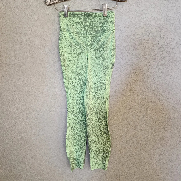 Lululemon Base Pace High-Rise 25"inseam size 2 - Picture 2 of 8